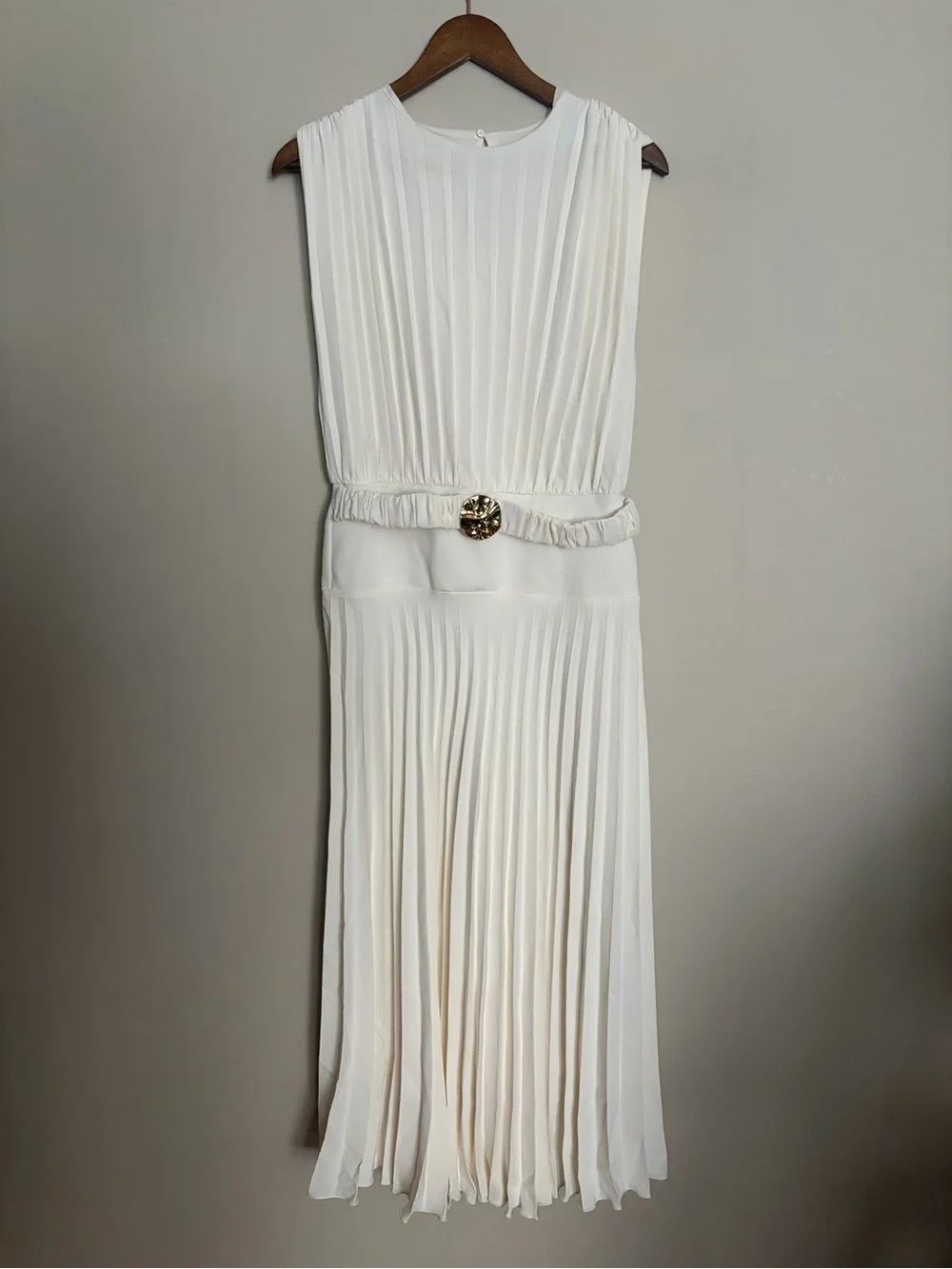 Zara White Pleated Midi Dress - Picture 2 of 5
